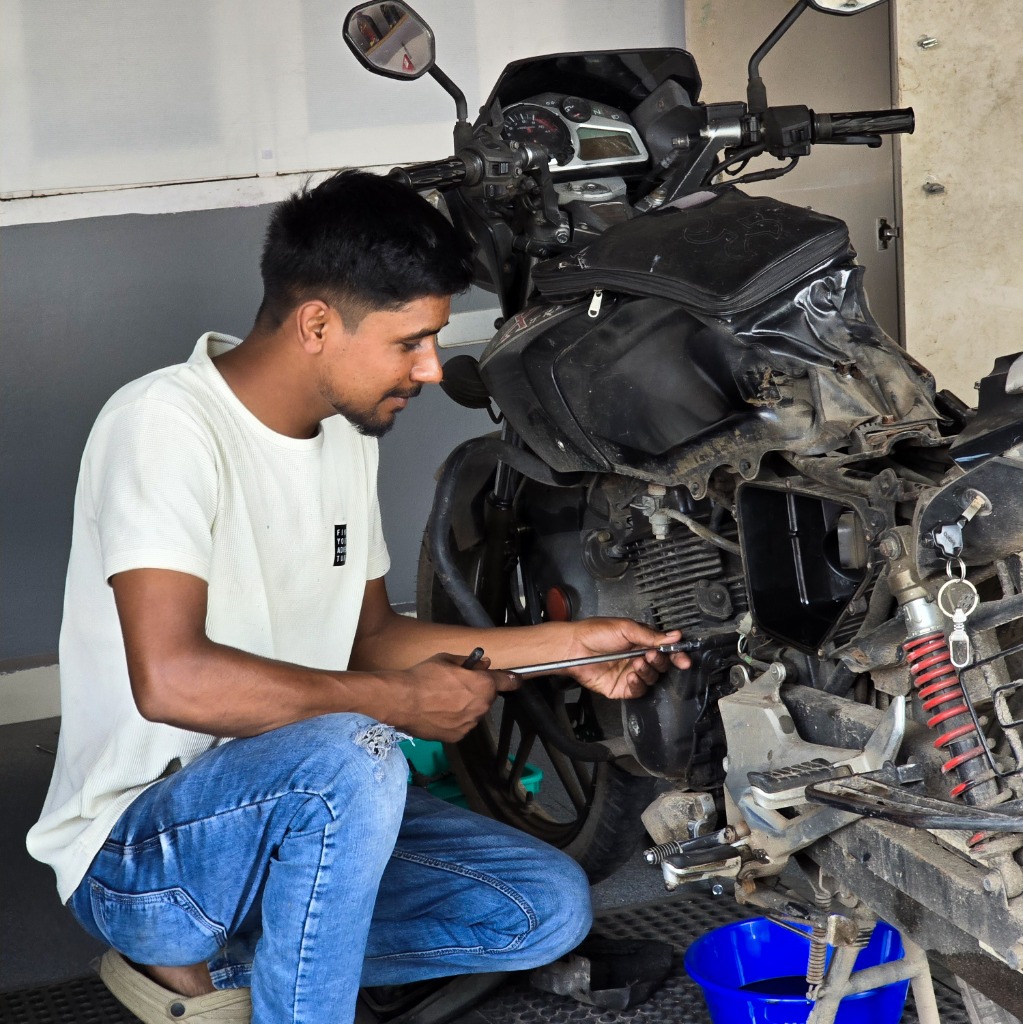KGN Premium Service Center Workshop